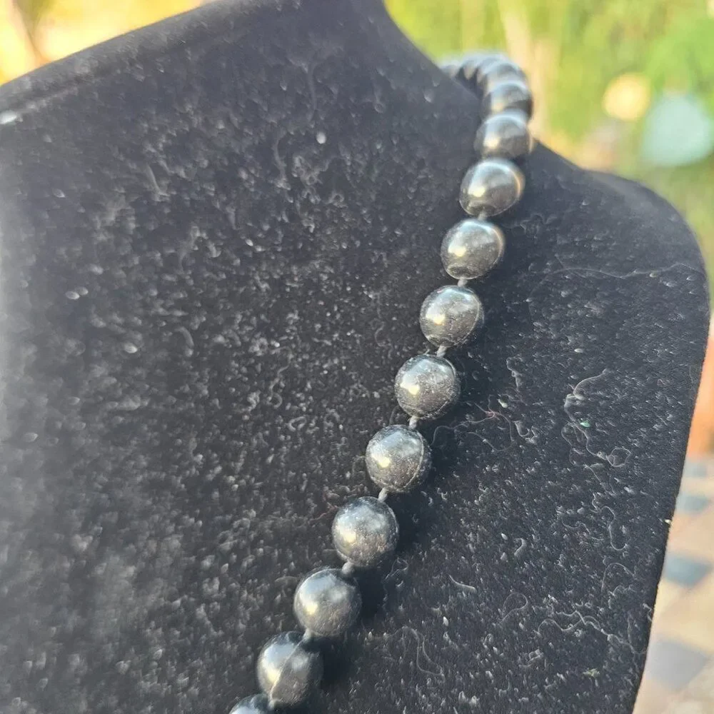 Vintage Mid-Century Black Faux Pearl Necklace